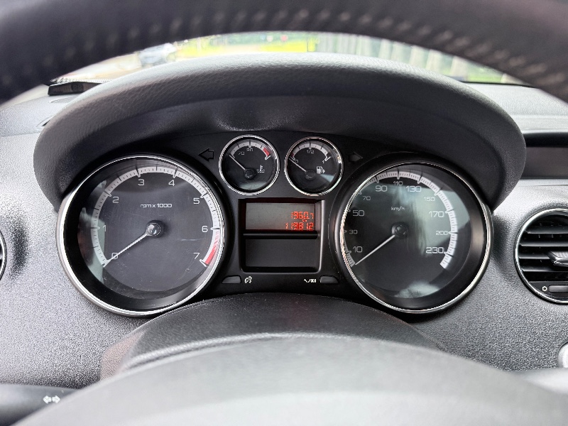 PEUGEOT 308 1.6 ACTIVE 16V FLEX 4P MANUAL 2015/2015 ELY AUTOMÓVEIS LAJEADO / Carros no Vale