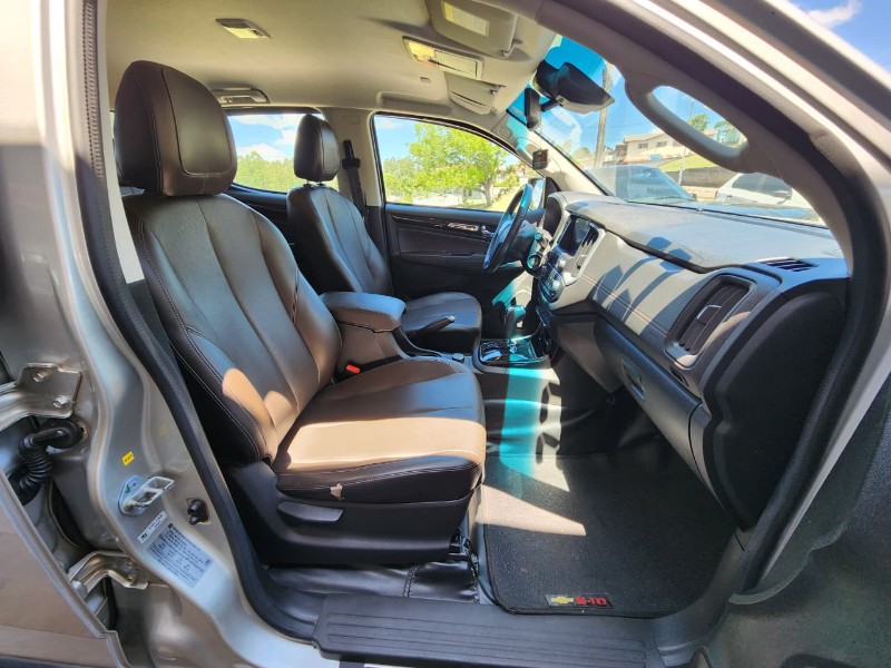 CHEVROLET S10 HIGH COUNTRY 2.8 CD 4X4 2021/2022 TS VEÍCULOS ANTA GORDA / Carros no Vale CHEVROLET S10 HIGH COUNTRY 2.8 CD 4X4 2021/2022 TS VEÍCULOS ANTA GORDA / Carros no Vale