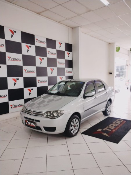 FIAT SIENA 1.0 FIRE CELEBRATION 8V 2008/2008 TIAGO AUTOMÓVEIS VENÂNCIO AIRES / Carros no Vale
