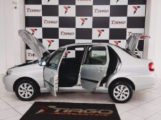 FIAT SIENA 1.0 FIRE CELEBRATION 8V 2008/2008 TIAGO AUTOMÓVEIS VENÂNCIO AIRES / Carros no Vale