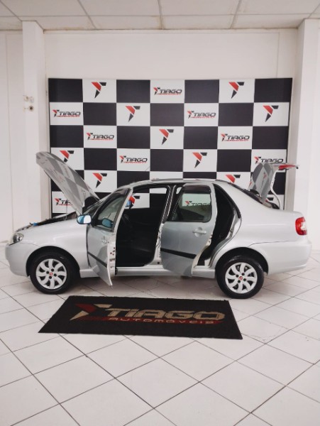 FIAT SIENA 1.0 FIRE CELEBRATION 8V 2008/2008 TIAGO AUTOMÓVEIS VENÂNCIO AIRES / Carros no Vale