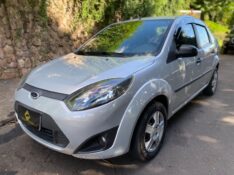 FORD FIESTA SEDAN 1.6 2011/2011 ESTAÇÃO DO CARRO ESTRELA / Carros no Vale