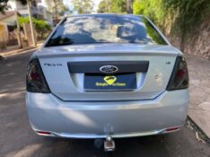FORD FIESTA SEDAN 1.6 2011/2011 ESTAÇÃO DO CARRO ESTRELA / Carros no Vale