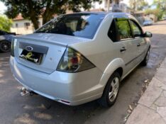 FORD FIESTA SEDAN 1.6 2011/2011 ESTAÇÃO DO CARRO ESTRELA / Carros no Vale