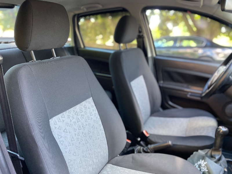 FORD FIESTA SEDAN 1.6 2011/2011 ESTAÇÃO DO CARRO ESTRELA / Carros no Vale