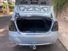 FORD FIESTA SEDAN 1.6 2011/2011 ESTAÇÃO DO CARRO ESTRELA / Carros no Vale