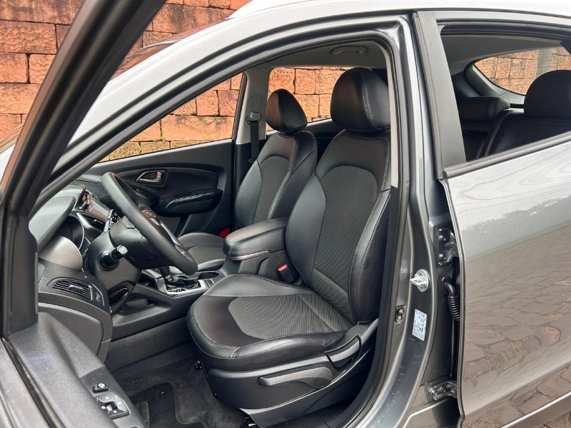 HYUNDAI IX35 GL 2.0 16V 2WD FLEX AUT 2018/2018 LS MULTIMARCAS VENÂNCIO AIRES / Carros no Vale