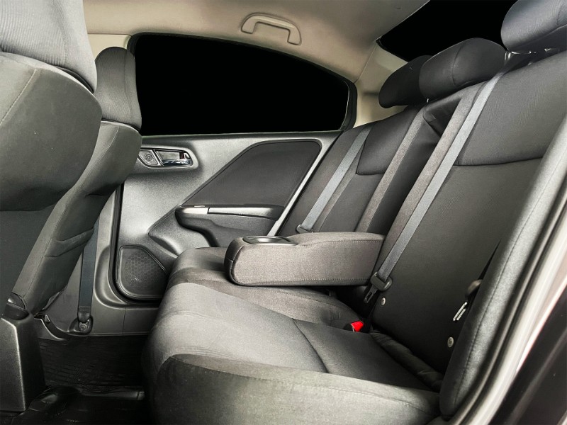 HONDA CITY 1.5 EX 16V FLEX 4P AUTOMÁTICO 2015/2015 DUARTE VEÍCULOS PORTO ALEGRE / Carros no Vale