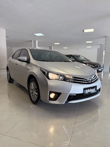 TOYOTA COROLLA 2.0 XEI 16V FLEX 4P AUTOMÁTICO /2015 MALAGGI VEÍCULOS ENCANTADO / Carros no Vale TOYOTA COROLLA 2.0 XEI 16V FLEX 4P AUTOMÁTICO /2015 MALAGGI VEÍCULOS ENCANTADO / Carros no Vale