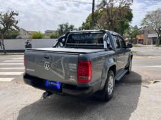 VOLKSWAGEN AMAROK TRENDLINE CD 2.0 TDI 4X4 DIES AUT 2013/2013 LS MULTIMARCAS VENÂNCIO AIRES / Carros no Vale