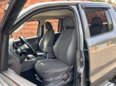 VOLKSWAGEN AMAROK TRENDLINE CD 2.0 TDI 4X4 DIES AUT 2013/2013 LS MULTIMARCAS VENÂNCIO AIRES / Carros no Vale