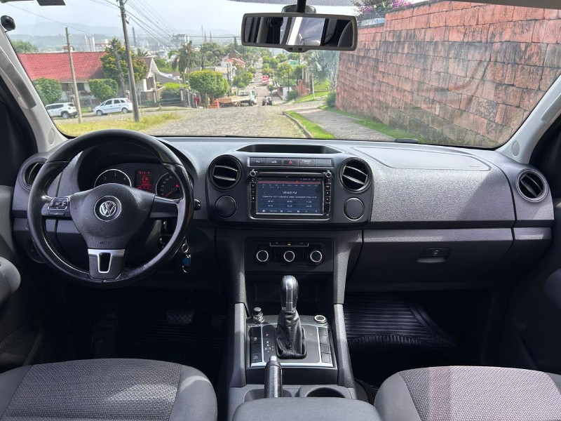 VOLKSWAGEN AMAROK TRENDLINE CD 2.0 TDI 4X4 DIES AUT 2013/2013 LS MULTIMARCAS VENÂNCIO AIRES / Carros no Vale