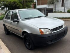 FORD FIESTA GL 1.0 2000/2000 STOPCAR MULTIMARCAS ESTRELA / Carros no Vale