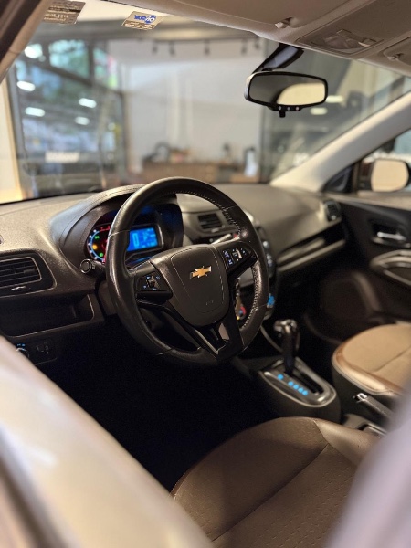CHEVROLET COBALT 1.8 MPFI LTZ 8V FLEX 4P AUTOMÁTICO 2017/2018 MALAGGI VEÍCULOS ENCANTADO / Carros no Vale