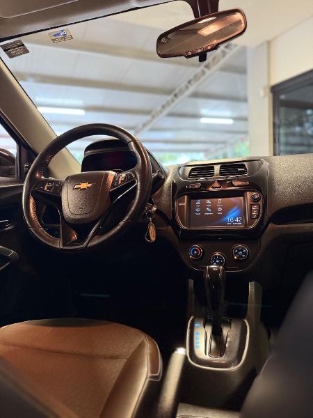 CHEVROLET COBALT 1.8 MPFI LTZ 8V FLEX 4P AUTOMÁTICO 2017/2018 MALAGGI VEÍCULOS ENCANTADO / Carros no Vale