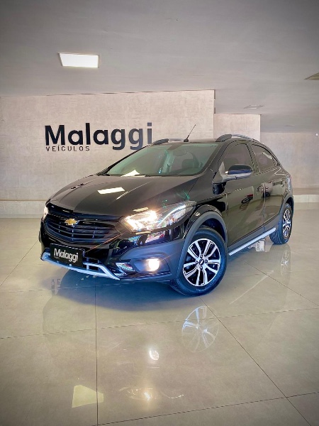 CHEVROLET ONIX 1.4 MPFI ACTIV 8V FLEX 4P MANUAL 2018/2019 MALAGGI VEÍCULOS ENCANTADO / Carros no Vale