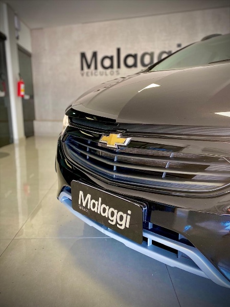 CHEVROLET ONIX 1.4 MPFI ACTIV 8V FLEX 4P MANUAL 2018/2019 MALAGGI VEÍCULOS ENCANTADO / Carros no Vale