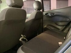 CHEVROLET ONIX 1.4 MPFI ACTIV 8V FLEX 4P MANUAL 2018/2019 MALAGGI VEÍCULOS ENCANTADO / Carros no Vale