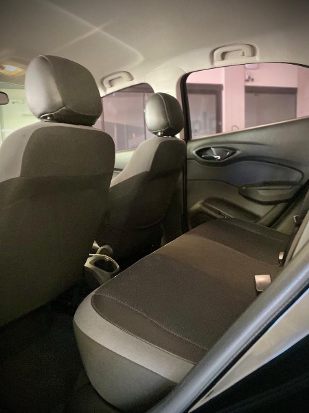 CHEVROLET ONIX 1.4 MPFI ACTIV 8V FLEX 4P MANUAL 2018/2019 MALAGGI VEÍCULOS ENCANTADO / Carros no Vale