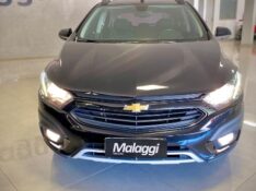 CHEVROLET ONIX 1.4 MPFI ACTIV 8V FLEX 4P MANUAL 2018/2019 MALAGGI VEÍCULOS ENCANTADO / Carros no Vale
