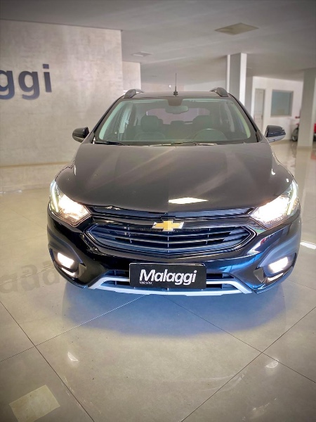 CHEVROLET ONIX 1.4 MPFI ACTIV 8V FLEX 4P MANUAL 2018/2019 MALAGGI VEÍCULOS ENCANTADO / Carros no Vale