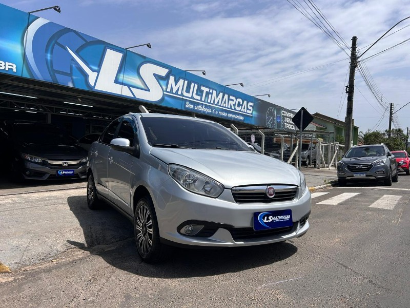 FIAT GRAND SIENA ESSENCE 1.6 FLEX 16V 2016/2016 LS MULTIMARCAS VENÂNCIO AIRES / Carros no Vale