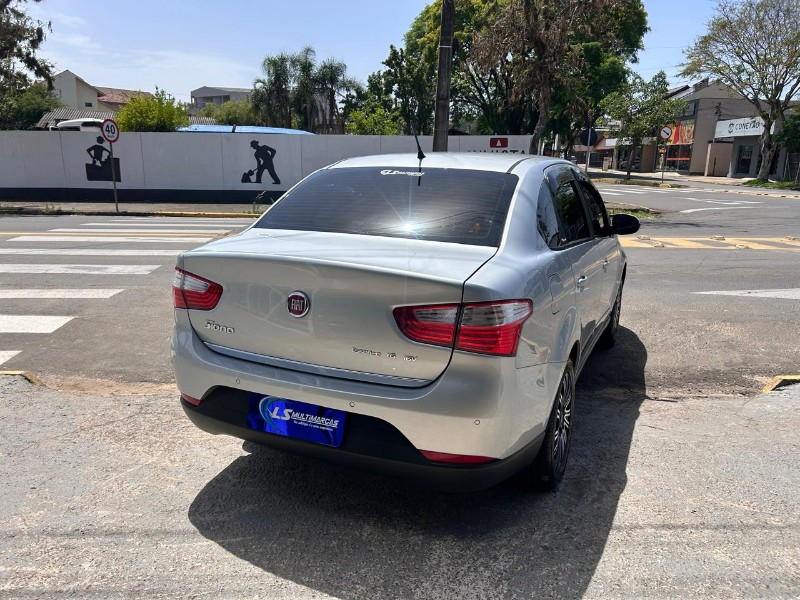 FIAT GRAND SIENA ESSENCE 1.6 FLEX 16V 2016/2016 LS MULTIMARCAS VENÂNCIO AIRES / Carros no Vale