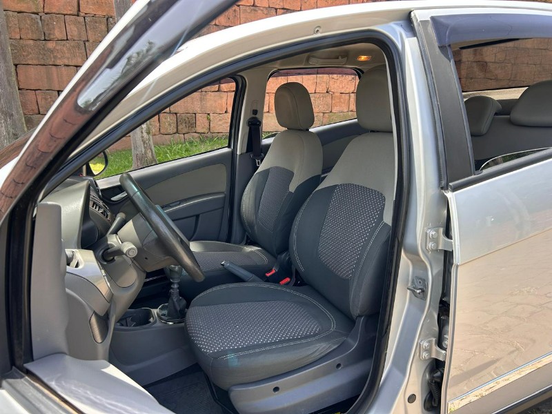 FIAT GRAND SIENA ESSENCE 1.6 FLEX 16V 2016/2016 LS MULTIMARCAS VENÂNCIO AIRES / Carros no Vale