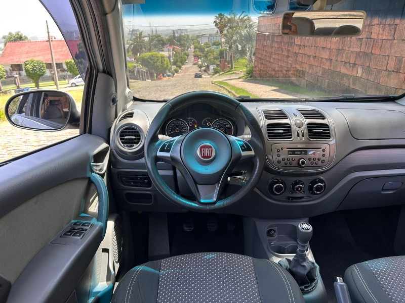 FIAT GRAND SIENA ESSENCE 1.6 FLEX 16V 2016/2016 LS MULTIMARCAS VENÂNCIO AIRES / Carros no Vale