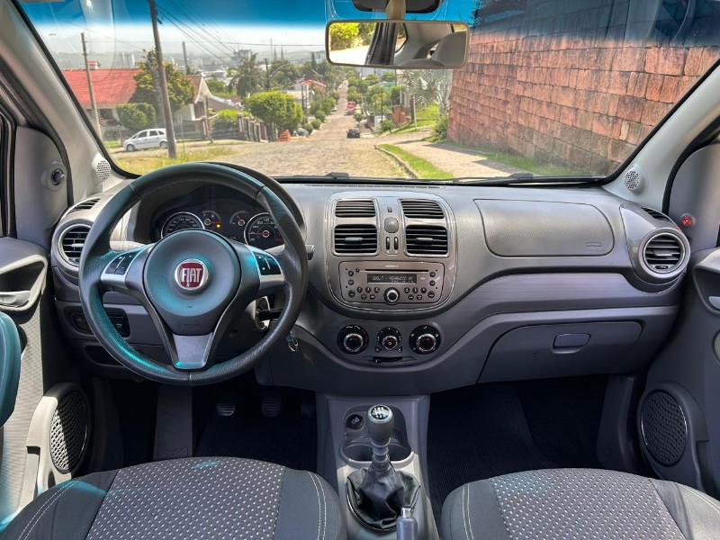 FIAT GRAND SIENA ESSENCE 1.6 FLEX 16V 2016/2016 LS MULTIMARCAS VENÂNCIO AIRES / Carros no Vale