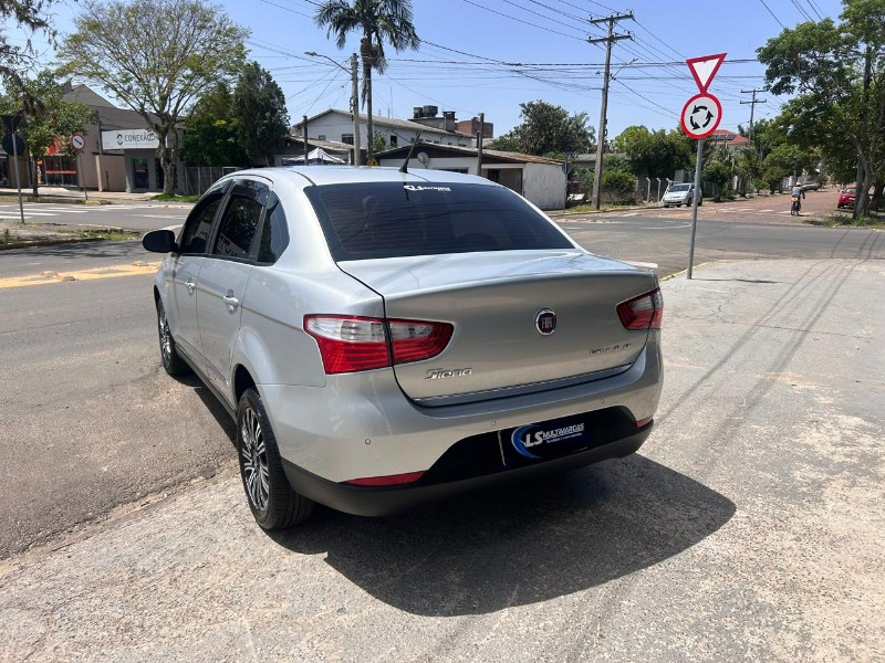 FIAT GRAND SIENA ESSENCE 1.6 FLEX 16V 2016/2016 LS MULTIMARCAS VENÂNCIO AIRES / Carros no Vale