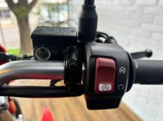 HONDA MOTOS XR 300 TORNADO /2025 RT 811 VEÍCULOS ARROIO DO MEIO / Carros no Vale