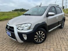 TOYOTA ETIOS CROSS /2018 RT 811 VEÍCULOS ARROIO DO MEIO / Carros no Vale