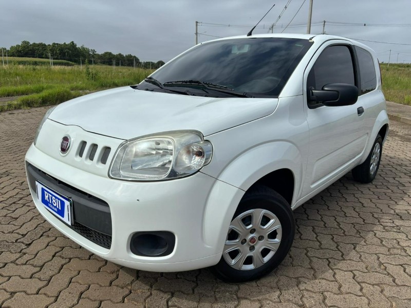 FIAT UNO VIVACE /2014 RT 811 VEÍCULOS ARROIO DO MEIO / Carros no Vale