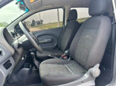 FIAT UNO VIVACE /2014 RT 811 VEÍCULOS ARROIO DO MEIO / Carros no Vale