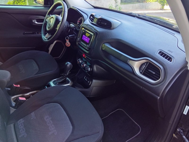 JEEP RENEGADE 1.8 SPORT 2015/2016 ALTERNATIVA VEÍCULOS LAJEADO / Carros no Vale