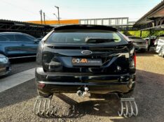 FORD FOCUS 1.6 HATCH FLEX 2011/2011 AR MULTIMARCAS VENÂNCIO AIRES / Carros no Vale