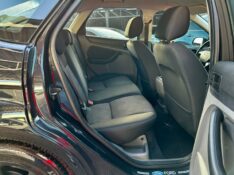FORD FOCUS 1.6 HATCH FLEX 2011/2011 AR MULTIMARCAS VENÂNCIO AIRES / Carros no Vale