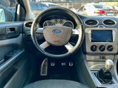 FORD FOCUS 1.6 HATCH FLEX 2011/2011 AR MULTIMARCAS VENÂNCIO AIRES / Carros no Vale