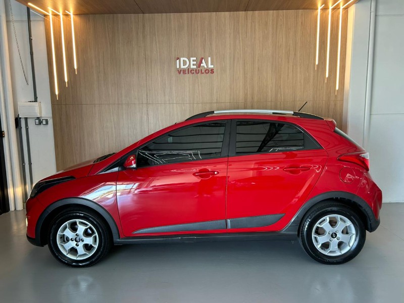 HYUNDAI HB20X 1.6A STYLE /2015 IDEAL VEÍCULOS LAJEADO / Carros no Vale