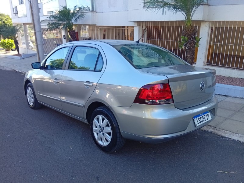 VOLKSWAGEN VOYAGE 1.0 2011/2012 ALTERNATIVA VEÍCULOS LAJEADO / Carros no Vale