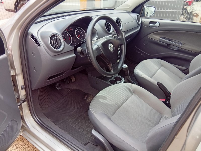 VOLKSWAGEN VOYAGE 1.0 2011/2012 ALTERNATIVA VEÍCULOS LAJEADO / Carros no Vale