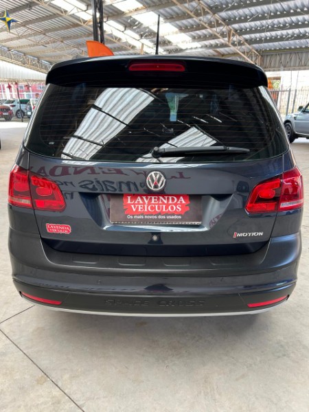 VOLKSWAGEN SPACECROSS 1.6 MI TOTAL 8V 2013/2014 LAVENDA VEÍCULOS ARROIO DO MEIO / Carros no Vale