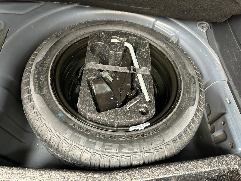 VOLKSWAGEN SPACECROSS 1.6 MI TOTAL 8V 2013/2014 LAVENDA VEÍCULOS ARROIO DO MEIO / Carros no Vale