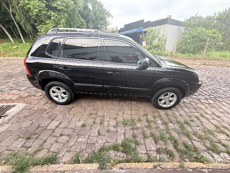 HYUNDAI TUCSON GLS 2.0 16V AUT. 2009/2009 ELY AUTOMÓVEIS LAJEADO / Carros no Vale