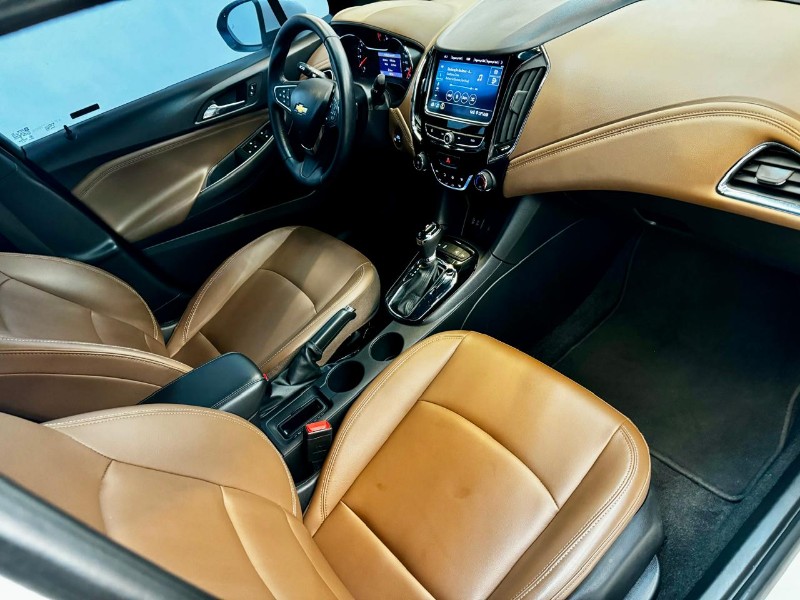 CHEVROLET CRUZE PREMIER2 2023/2023 LUCAS AUTOMÓVEIS BOM RETIRO DO SUL / Carros no Vale