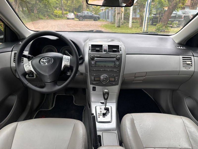 TOYOTA COROLLA XEI 2.0 /2012 MENEGHINI VEÍCULOS ARROIO DO MEIO / Carros no Vale