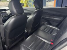 NISSAN KICKS SV 1.6 /2018 MENEGHINI VEÍCULOS ARROIO DO MEIO / Carros no Vale