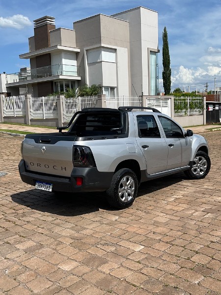 RENAULT OROCH 1.6 16V SCE FLEX INTENSE MANUAL 2023/2023 BOSCO AUTOMÓVEIS GUAPORÉ / Carros no Vale RENAULT OROCH 1.6 16V SCE FLEX INTENSE MANUAL 2023/2023 BOSCO AUTOMÓVEIS GUAPORÉ / Carros no Vale