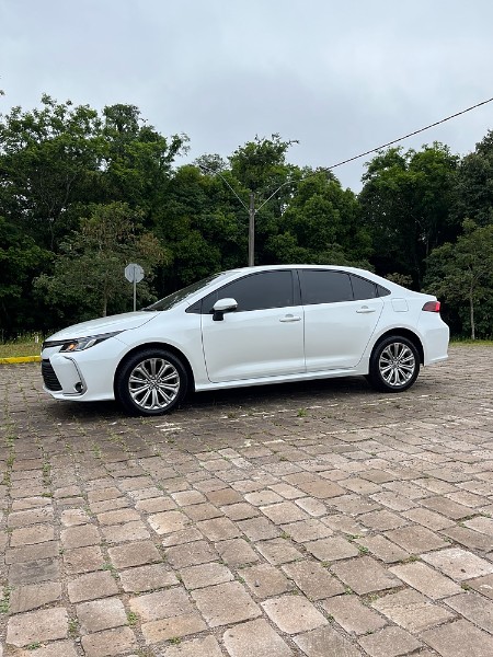 TOYOTA COROLLA XEI 2.0 FLEX 16V AUT. 2022/2022 BOSCO AUTOMÓVEIS GUAPORÉ / Carros no Vale